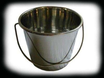 Dog bucket made of stainless steel 